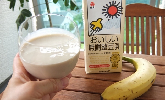 diet-exp-soy-milk-banana-01