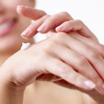 tips-to-treat-dry-hands